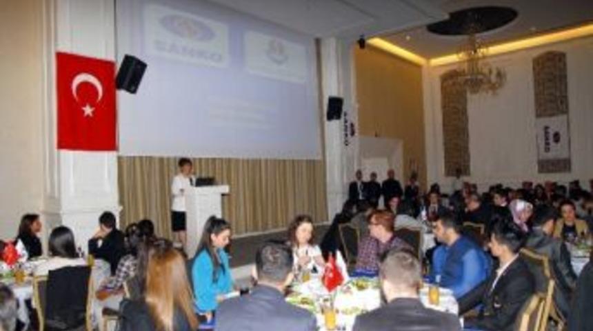 Sani Konukoğlu Vakfı &Ouml;ğrenci Buluşması Toplantıları