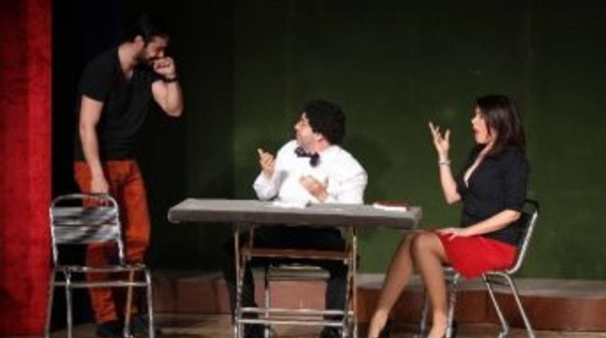 Yenimahalle&rsquo;de &ldquo;ayıp Ettik&rdquo; Adlı Tiyatro Oyunu Sahnelendi