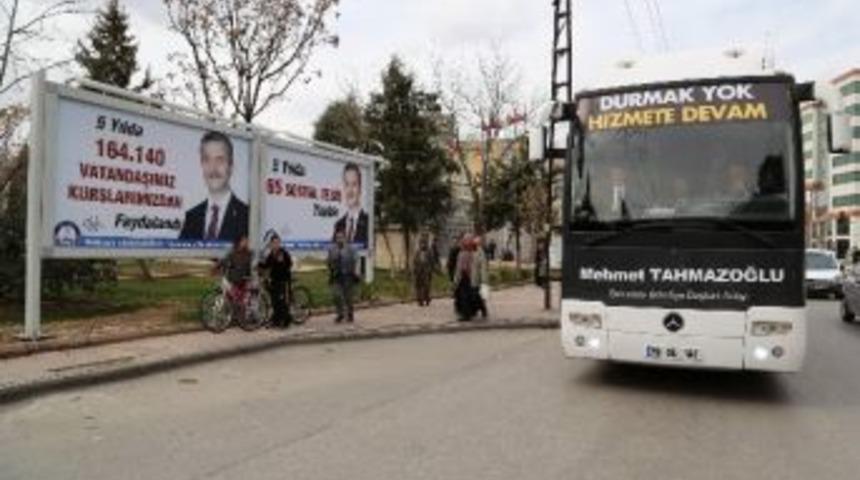 Başkan Tahmazoğlu Alkışlarla Karşılanıyor