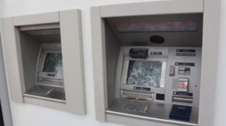 Hakkari Olaylarında Banka Atm&rsquo;leri Zarar G&ouml;rd&uuml;