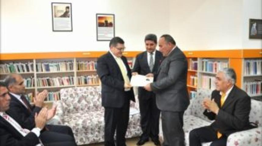 Yenişehir Bir K&uuml;t&uuml;phane Daha Kazandı
