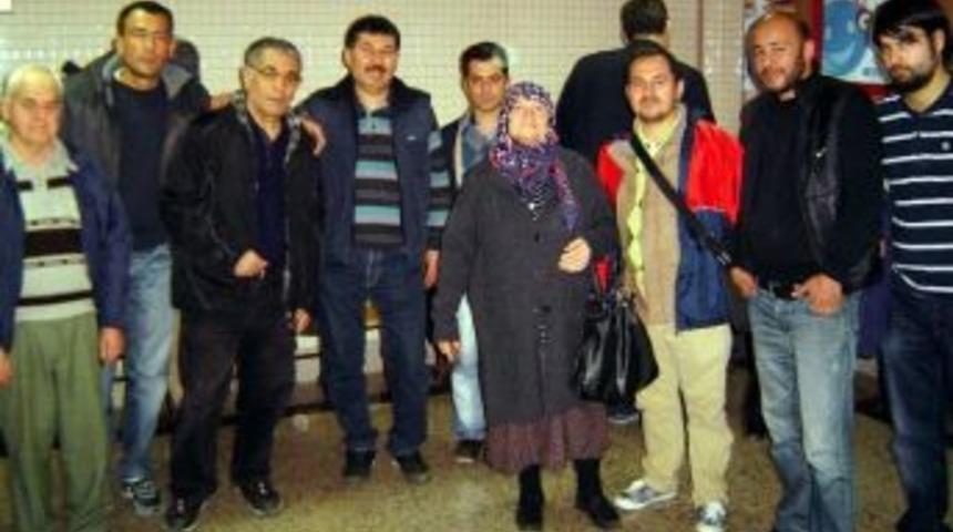 İşitme Engelli Vatandaş 127 İşitme Engelliyi Dolandırdı