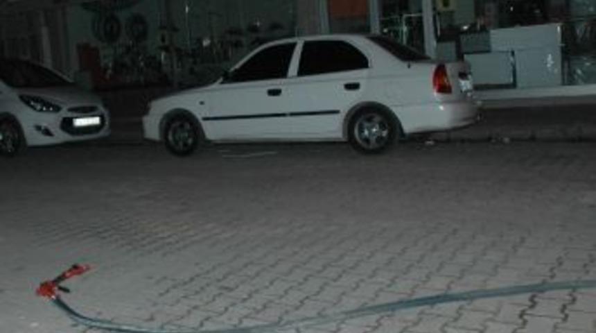 Lpg'li Ara&ccedil;taki Gaz Ka&ccedil;ağı Korkulu Anlar Yaşattı