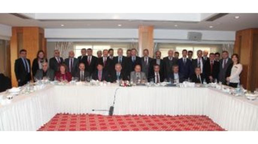 Ak Parti İzmir B&uuml;y&uuml;kşehir Belediye Başkan Adayı Binali Yıldırım: