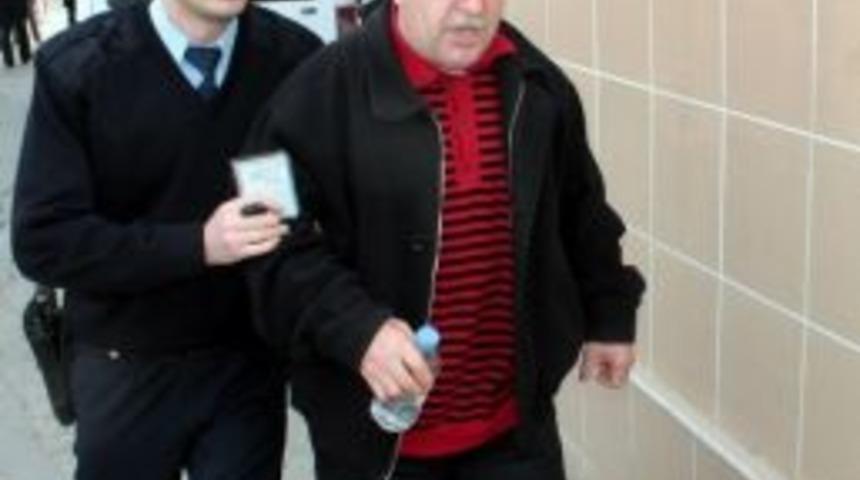 Eşini Telle Boğarak &Ouml;ld&uuml;rd&uuml;