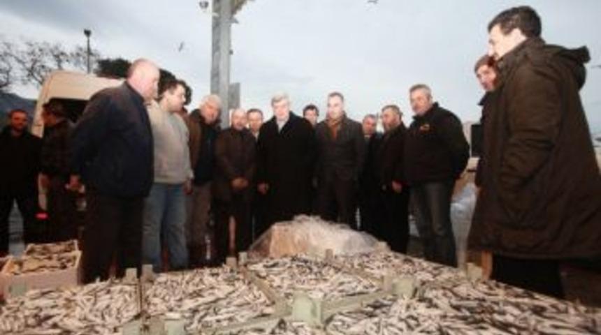 Başkan Karaosmanoğlu Ereğli'de Balık&ccedil;ı Esnafıyla Buluştu