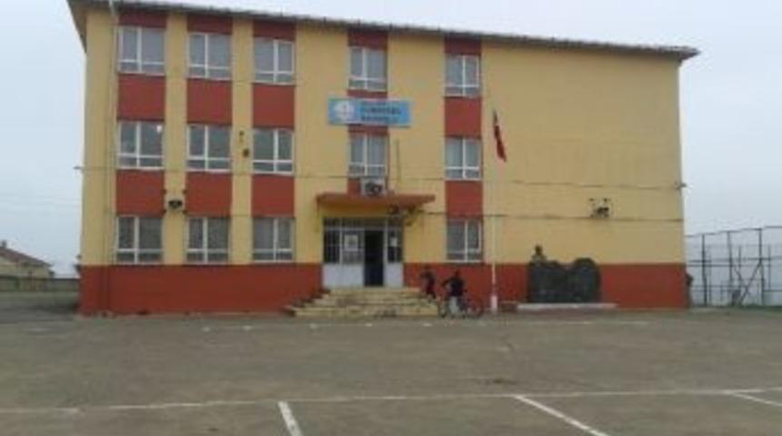 G&uuml;ndoğdu İlkokulu'nda Tadilat &Ccedil;alışması Yapıldı