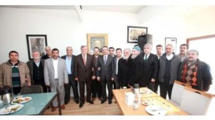 Başkan Karaosmanoğlu Gebze'deki Hemşehri Dernekleri İle Bir Araya Geldi