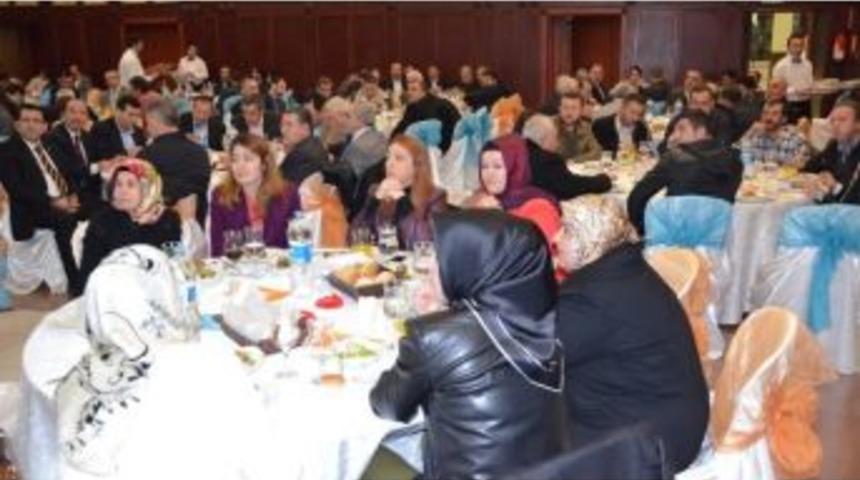 Ak Parti&rsquo;den Dayanışma Gecesi