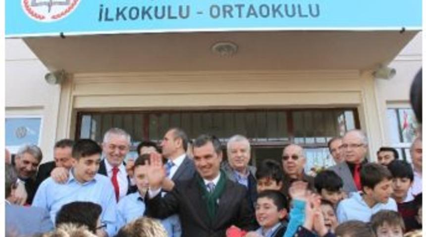 Remzi Aydın Otak&ccedil;ılar Fatma Mehpare Buluğ İlkokulu'nun A&ccedil;ılışını Yaptı