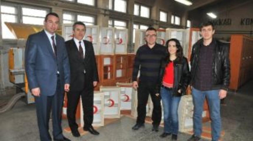 Akşehir&rsquo;de Okullara 100 Ecza Dolabı