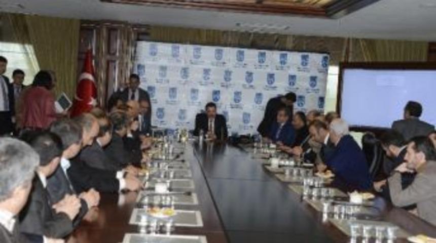 Başkan G&ouml;k&ccedil;ek İş Adamlarıyla Buluştu