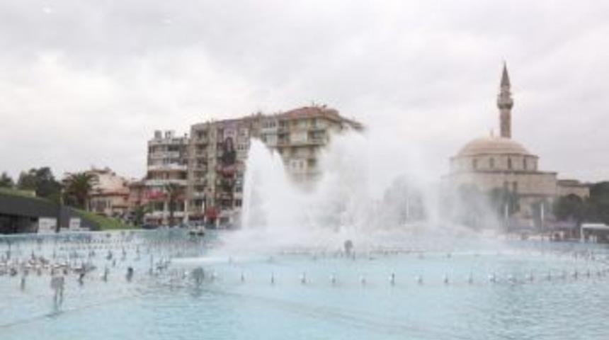 Atat&uuml;rk Kent Meydanı 8 Mart&rsquo;ta A&ccedil;ılıyor