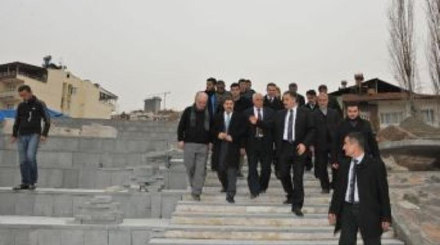 Malatya Belediye Başkanı Ahmet &Ccedil;akır, Kernek&rsquo;te İnceleme Yaptı