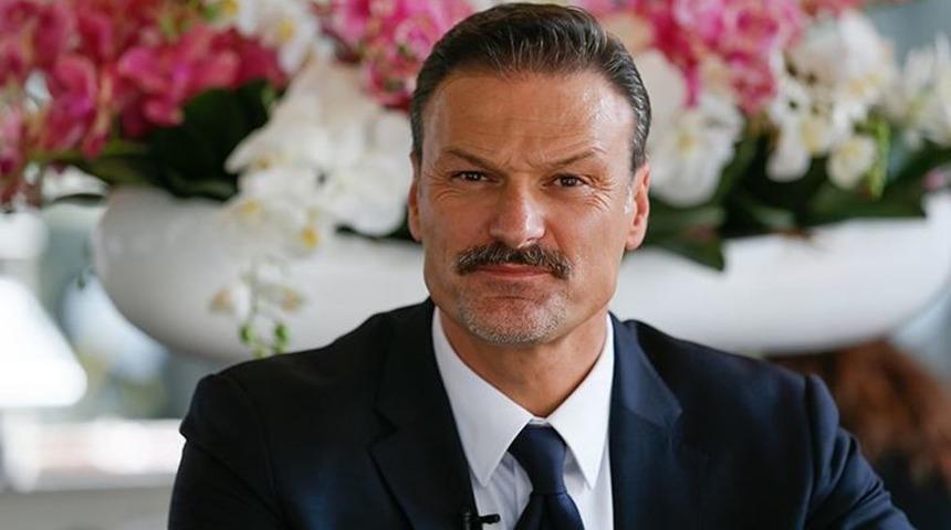 Alpay &Ouml;zalan'a İzmir şoku: L&uuml;tfen dışarı &ccedil;ıkar mısınız?