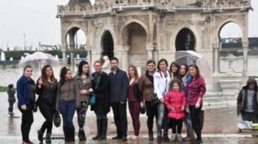 Arnavut &Ouml;ğrenciler İzmir&rsquo;i Keşfetti