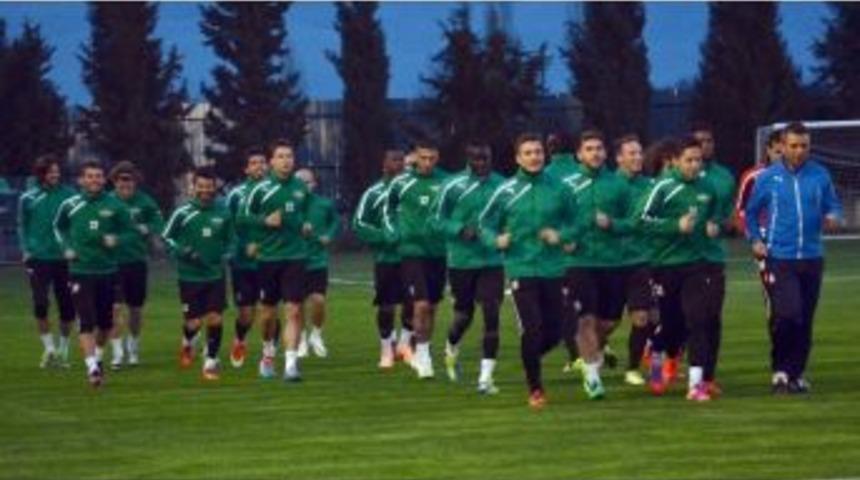 Akhisar Belediyespor, Galatasaray Ma&ccedil;ı Hazırlıklarına Başladı