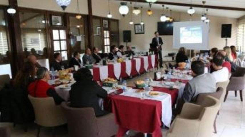 Kudaka, &Uuml;niversite &Ouml;ğrenci Kul&uuml;pleri Temsilcilerine B&ouml;lgeyi Tanıttı