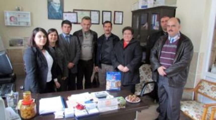 Nazilli'de Vergi M&uuml;kellefleri Ve &Ouml;ğrencilere Ziyaret