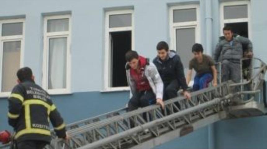 Uzunk&ouml;pr&uuml;'de Yapılan Yangın Tatbikatı Ger&ccedil;eği Aratmadı