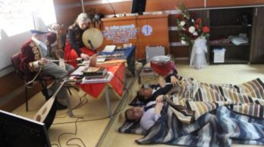 Dp&uuml; K&uuml;tahya Evliya &Ccedil;elebi Eğitim Ve Araştırma Hastanesi'nde M&uuml;zik Terapisi