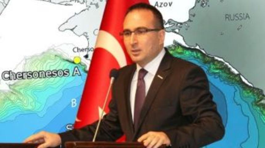 Eren: &ldquo;kırım Tatarları Azınlık Durumuna D&uuml;ş&uuml;r&uuml;ld&uuml;&rdquo;