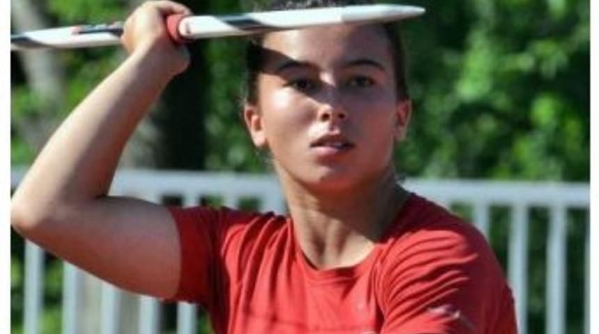 Ar&uuml;&rsquo;l&uuml; Milli Sporcu Yoluna Devam Ediyor