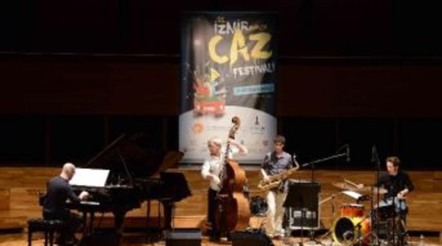 İzmir&rsquo;de Caz Dolu G&uuml;nler Başladı