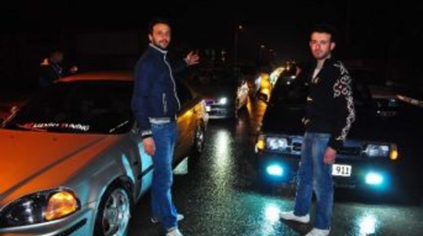 Manisalı Modifiye Ara&ccedil; Tutkunları Pist İstiyor