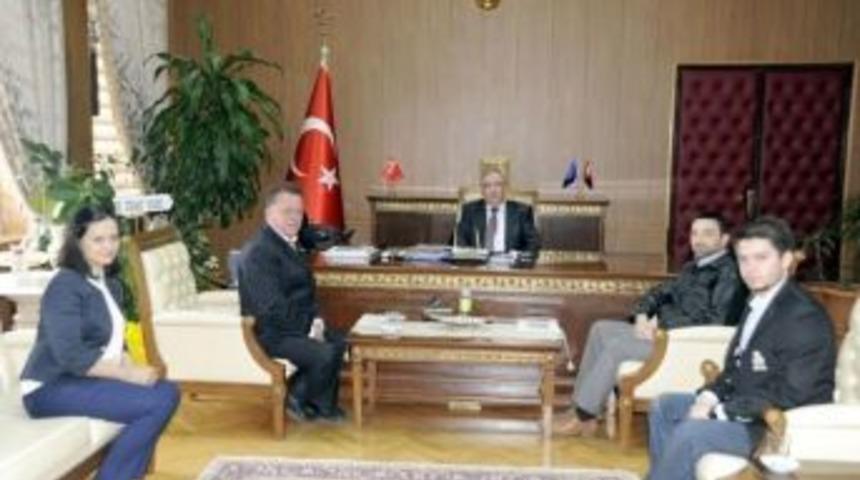 T&uuml;rk Kızılayı Bilecik Şubesinden Vali Nayir'a Ziyaret