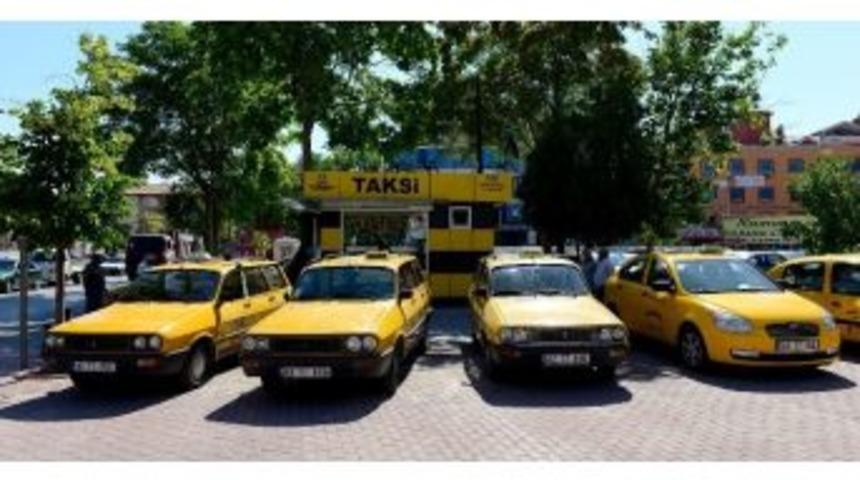 Konya&rsquo;da Şehrin Dokusuna Uygun Taksi Durakları