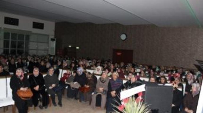 Boz&uuml;y&uuml;k'te Kutlu Doğum Programı D&uuml;zenlendi