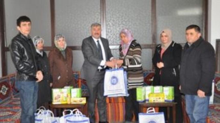 Akyurt Belediyesi'nden &Ccedil;&ouml;lyak Hastalarına Gıda Yardımı