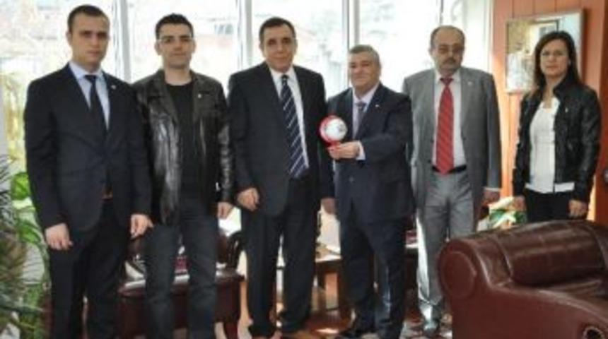 Soma Kızılay'ın Yeni Y&ouml;netiminden Protokol Ziyareti