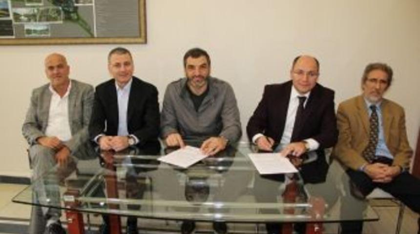 Büyükşehir Belediye Basket Takımı Milli Basketbolcu Erdem Türetken’i Kadrosuna Kattı