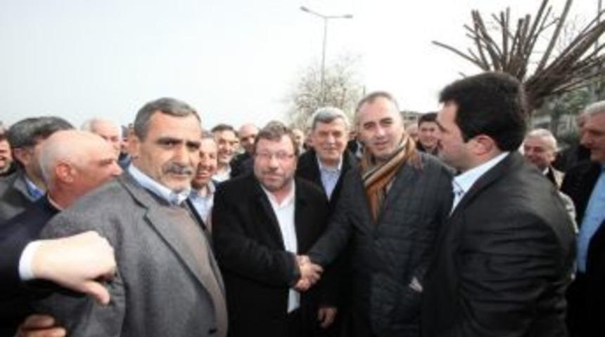 Başkan Karaosmanoğlu Karam&uuml;rsel'de Esnafla Buluştu