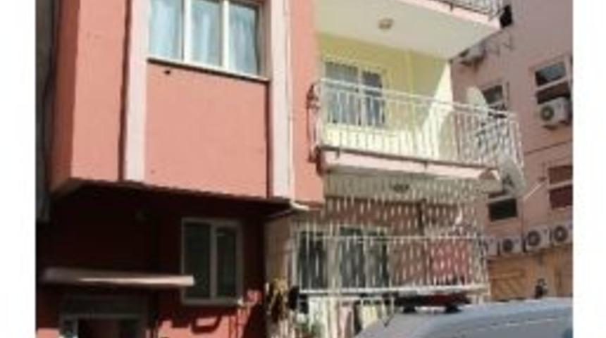 Doğalgaz Borusuna Kendini Astı