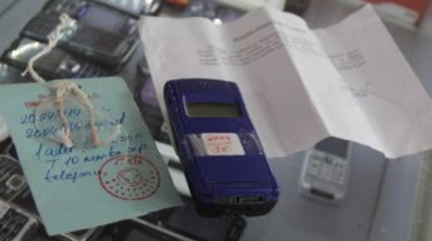 &Ccedil;alınan Cep Telefonuna 13 Yıl Sonra Kavuştu