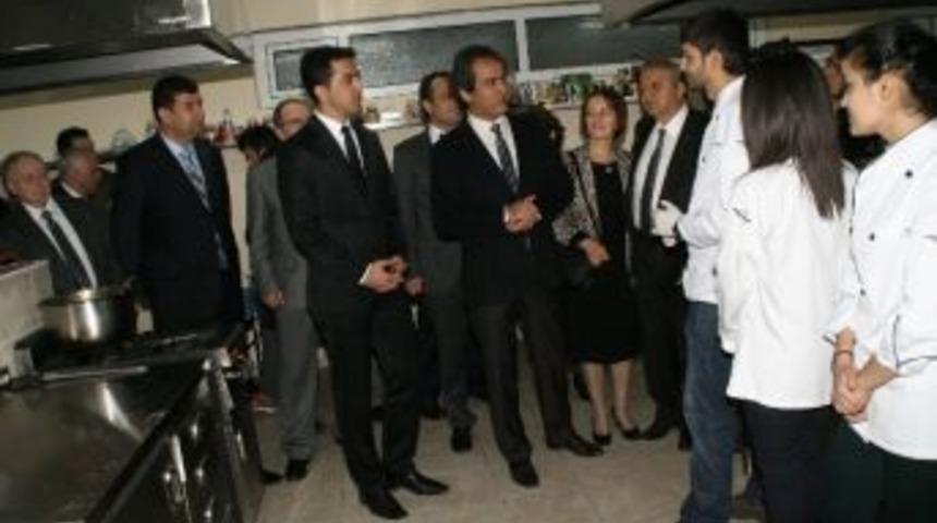 Devrek Myo’dan Aşçılık Uyğulama Mutfağı Açılışı