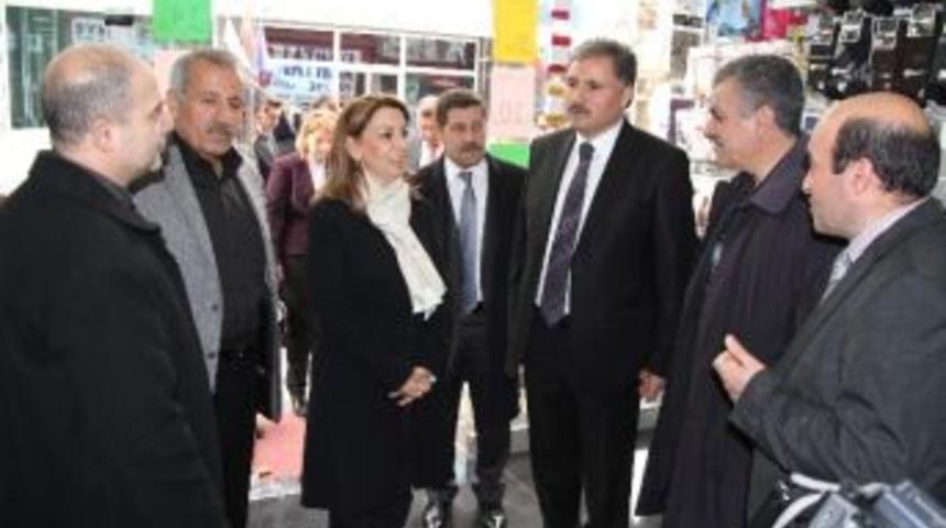 Ak Parti Heyeti, Esnafı Ziyaret Etti