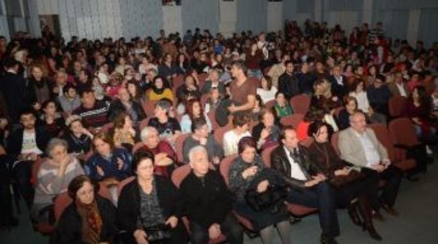 Şehir Tiyatrosu'ndan 25'inci Oyun