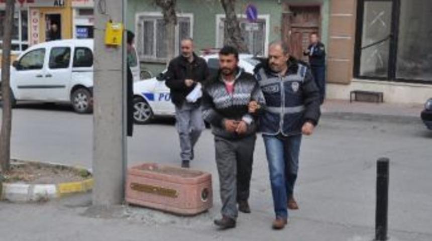 Oto Fareleri Su&ccedil;&uuml;st&uuml; Yakalandı