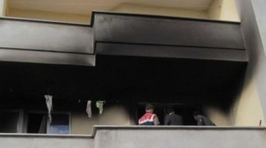 Evde Yalnız Bırakılan &Ccedil;ocuk Yanarak Hayatını Kaybetti