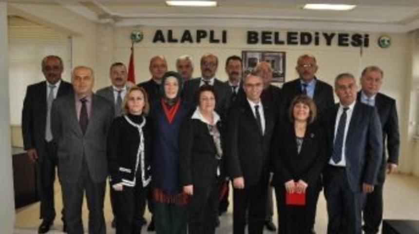 Alaplı Belediyesi'nde D&ouml;nemin Son Meclis Toplantısı Yapıldı