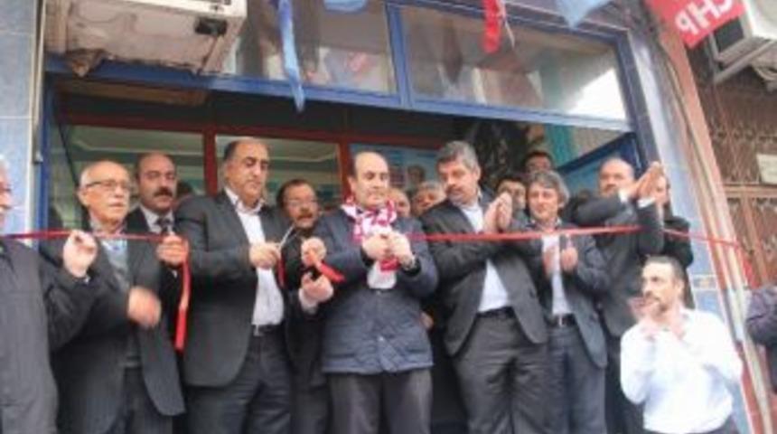 Canalioğlu, Ak&ccedil;aabat'ta Miting Gibi A&ccedil;ılış Yaptı