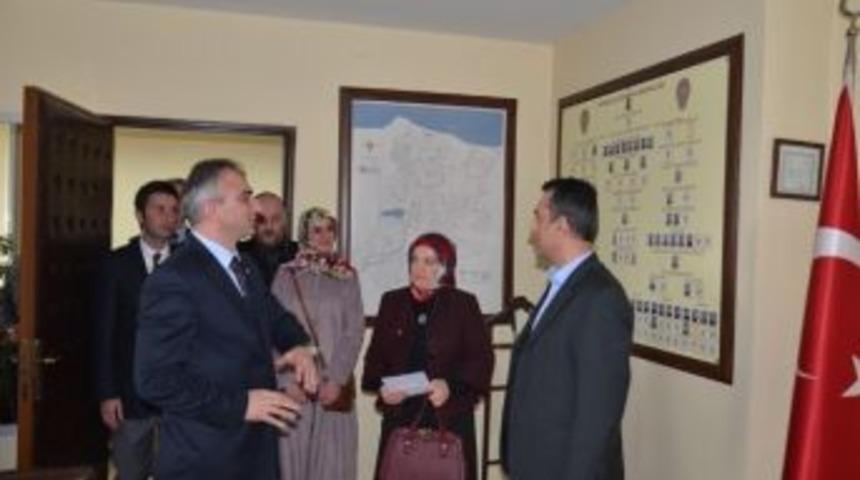 Sapanca Belediye Başkan Adayı Dr. Yılmazer Resmi Kurumları Ziyaret Etti