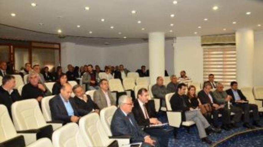 Belediye Meclis &Uuml;yeleri Personelle Vedalaştı