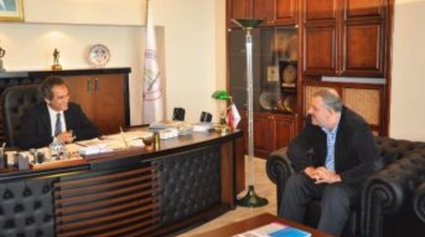 Bektaş&rsquo;tan Rekt&ouml;r &Ouml;zer&rsquo;e Ziyaret