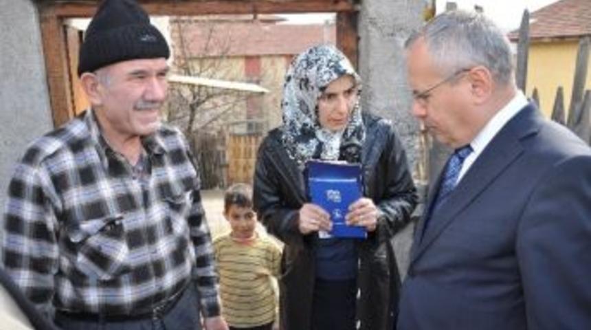 Ceylan Mahalle Gezilerini Sürdürüyor