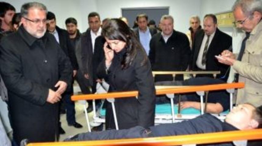 Konvoyu Takip Eden Polis Aracı Kaza Yaptı: 5 Yaralı